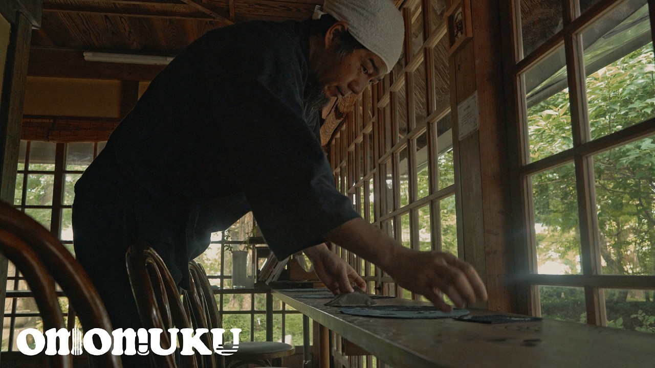 お寺だった建物に住む — 梅雨の朝